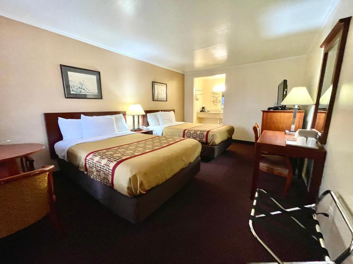 Passport Inn Somers Point - Сомерс-Пойнт Экстерьер фото